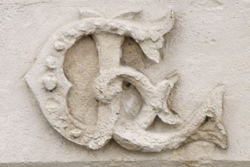 1584