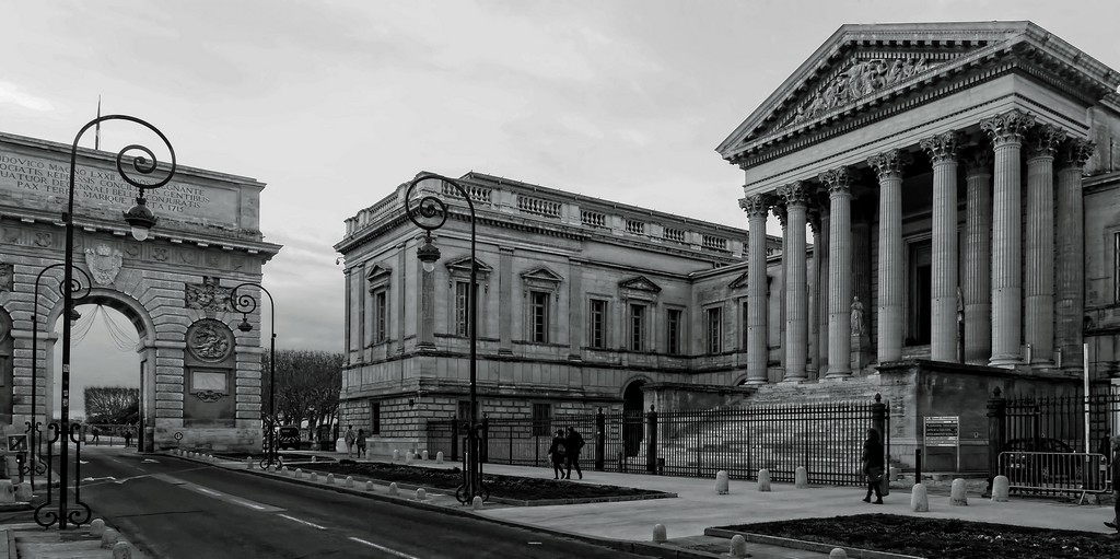 192005