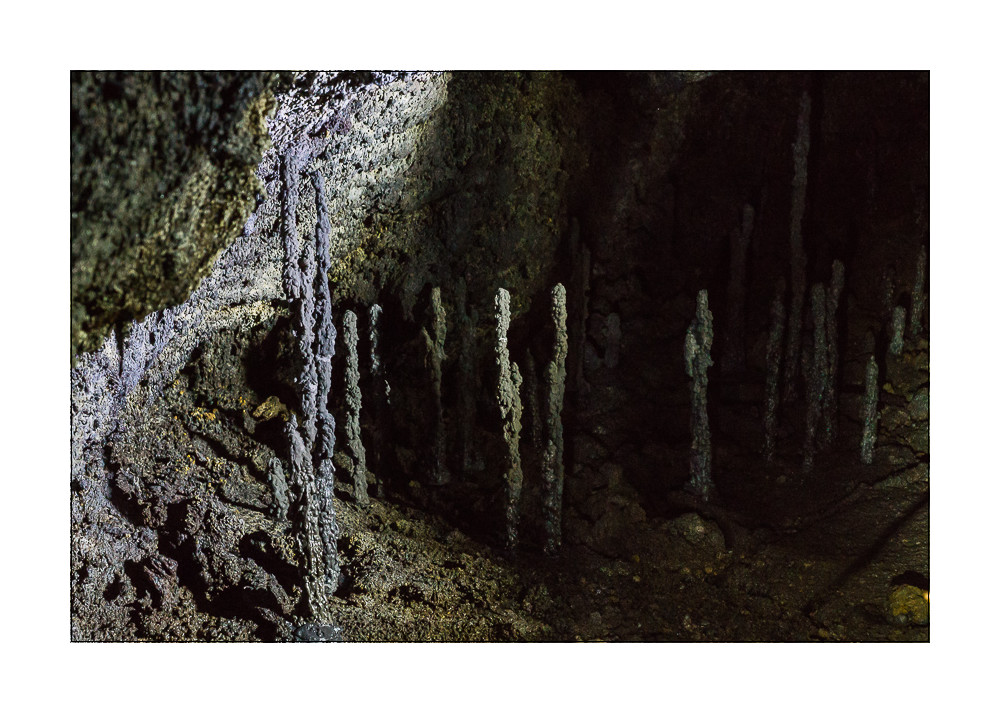 210373