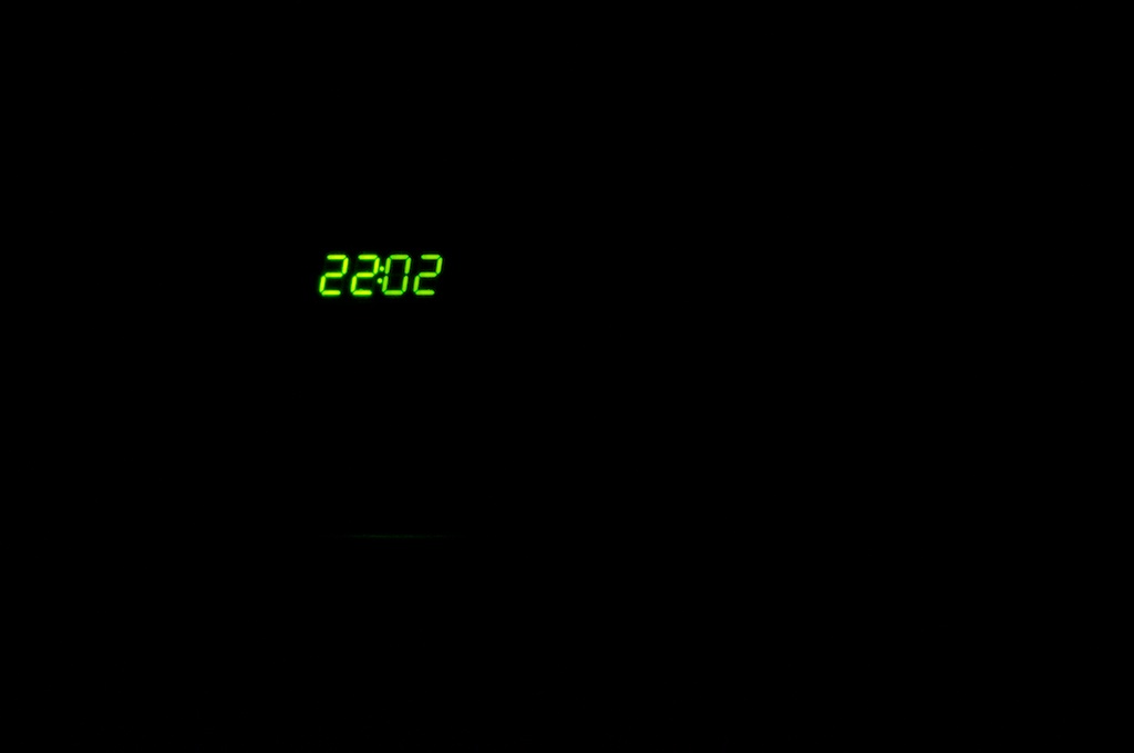 214587
