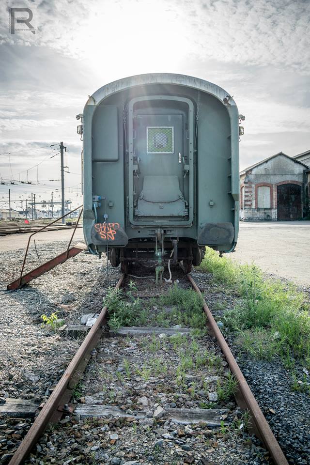 239500