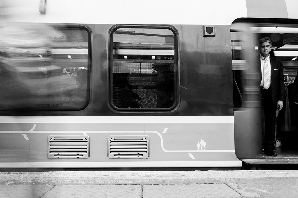 239673