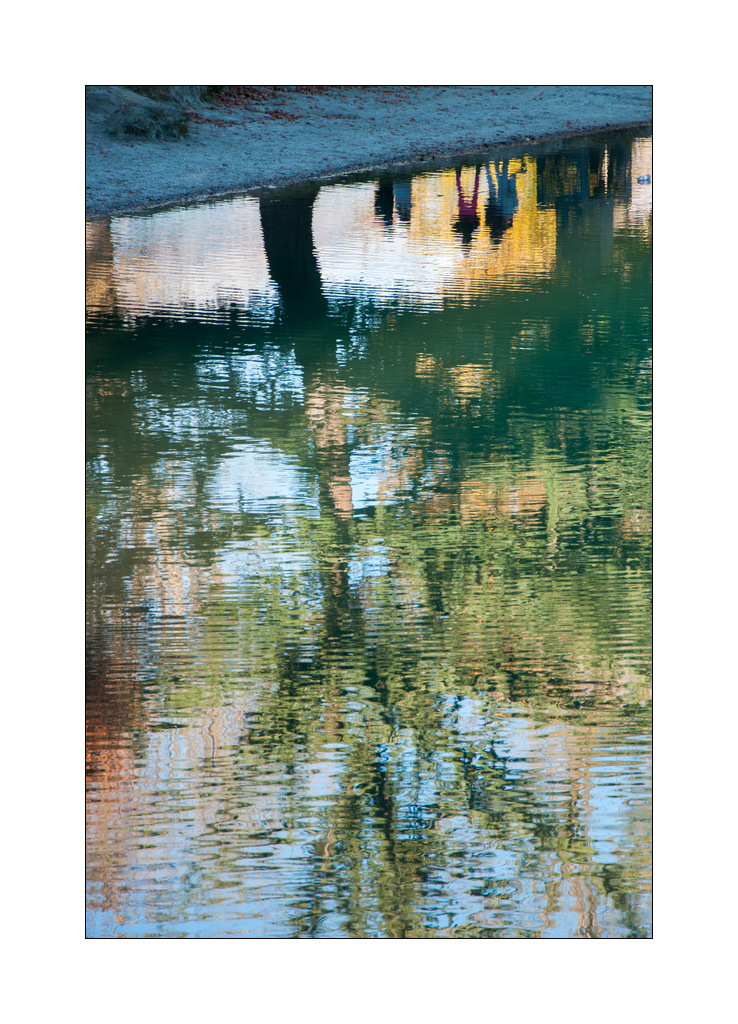 251988