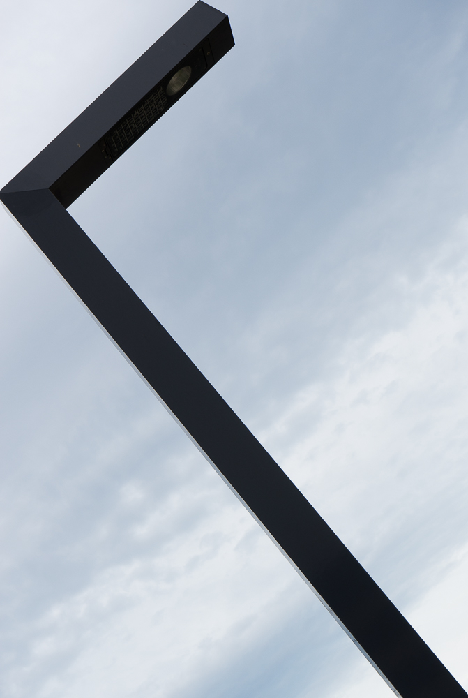 319378