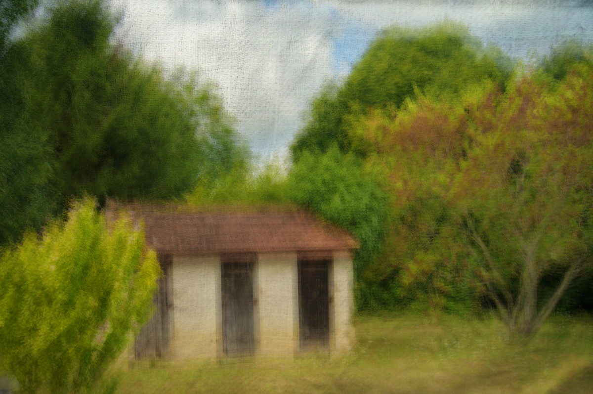 385745