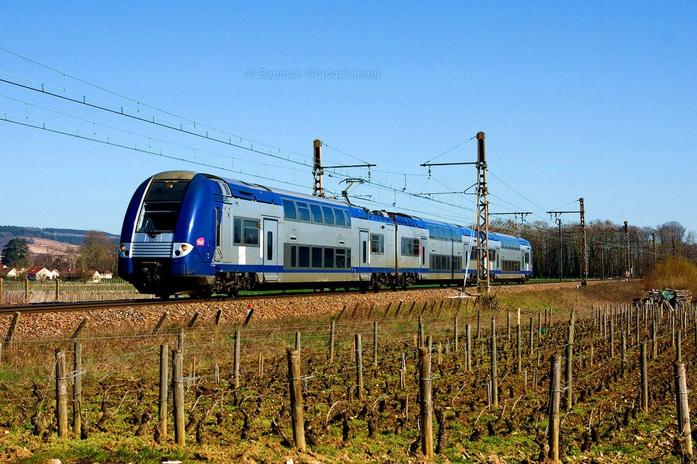 43933