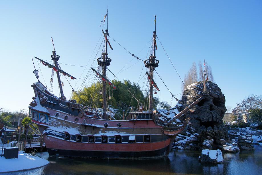65348