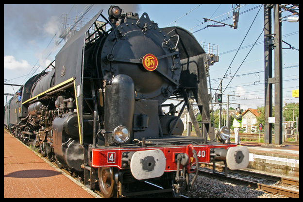 7641