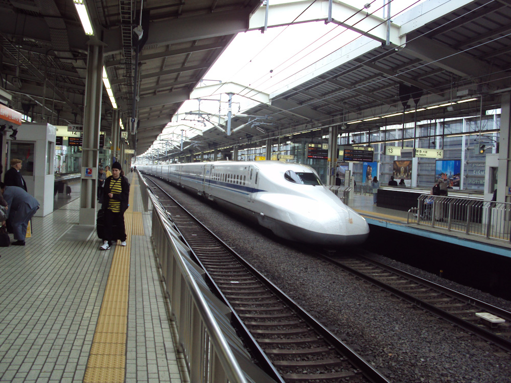 96599